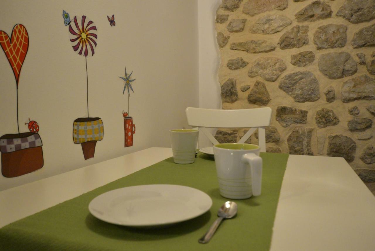 Apartments And Rooms Oliva Cres Exterior photo