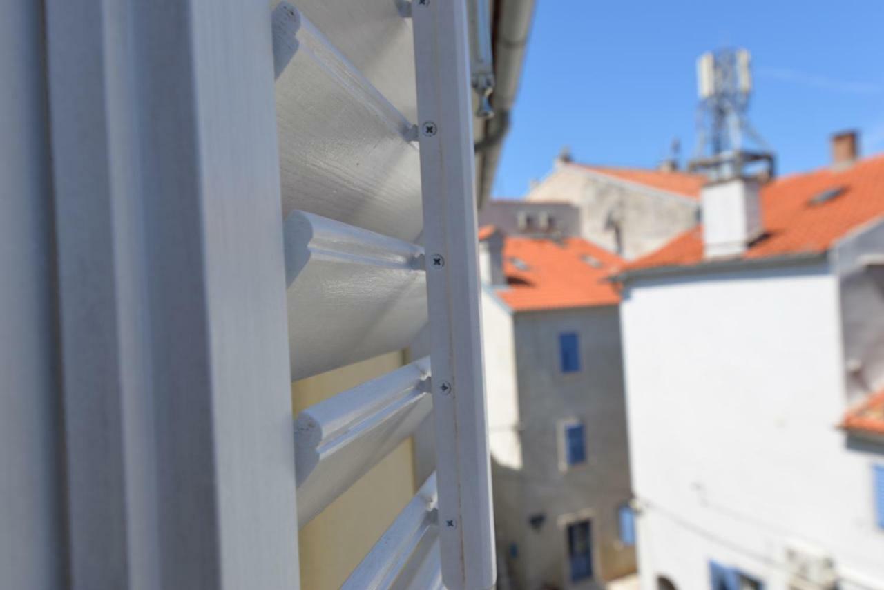 Apartments And Rooms Oliva Cres Exterior photo